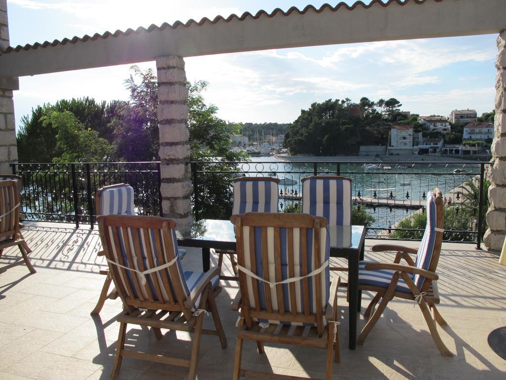 Villas Arbia - Margita Beach Hotel Banjol Exteriér fotografie